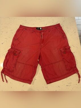 OP Ocean Pacific Mens Cargo Shorts Red Size 36 Baggy Surf Multi Pocket Utility